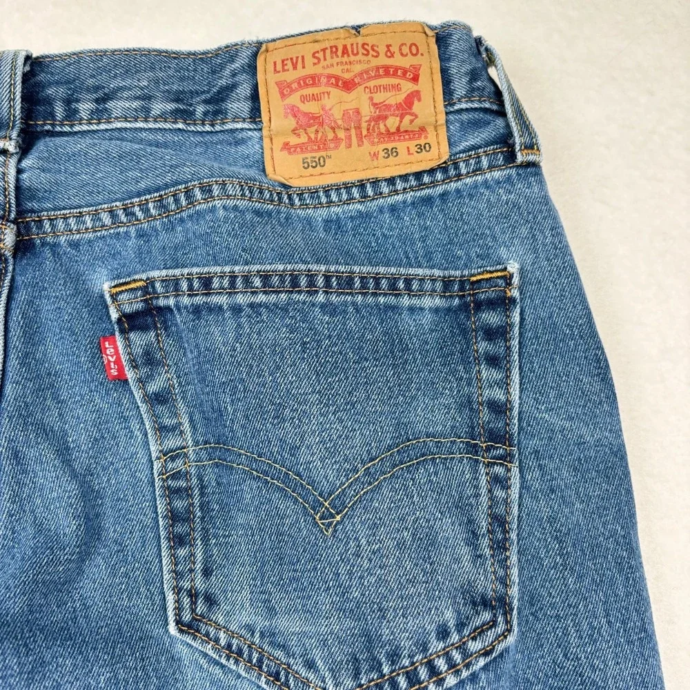 Levi's 550 Jeans Mens 36x30 Relaxed Fit Tapered Leg